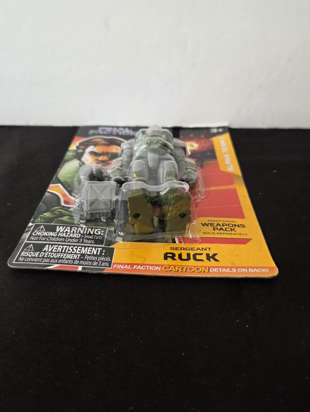 Final Faction Sergeant Ruck Action Figure - Picture 3 of 8